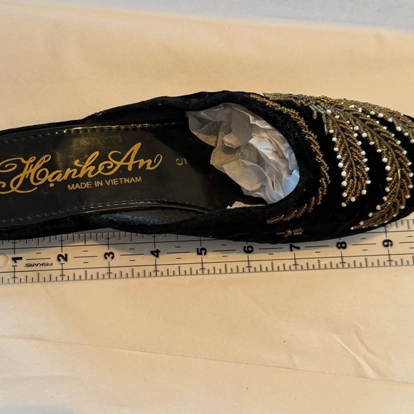 Huma Blanco HAND BEADED Slippers Black Velvet Elegant Beaded size 9 US women - Picture 7 of 8